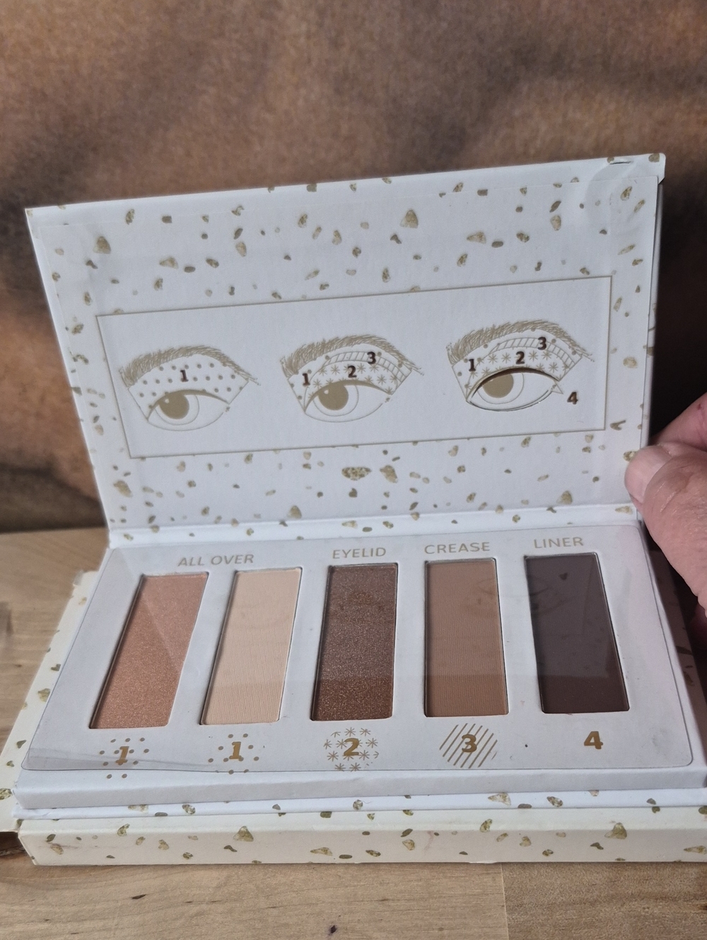 Everyday Neutral Eyeshadow Palette — Warm Brown & Cream Tones